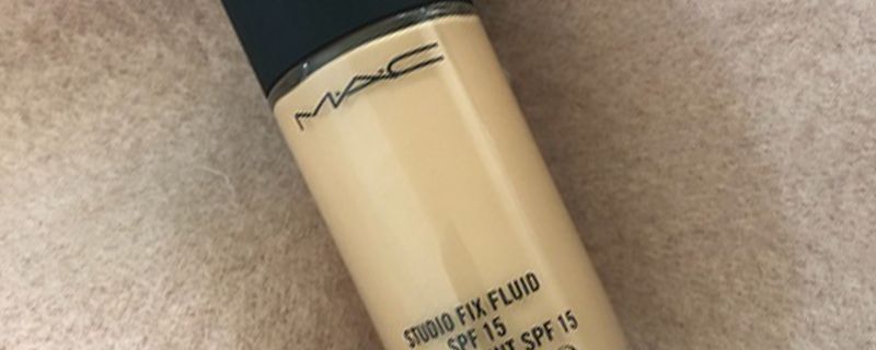 mac定制無暇粉底液買n18還是nc15