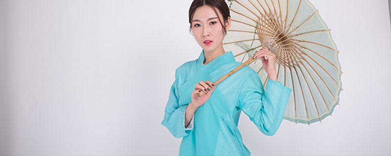 一點(diǎn)春漢服怎么穿